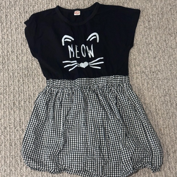 Other - 4/$20 Black and White Cat Print Dress